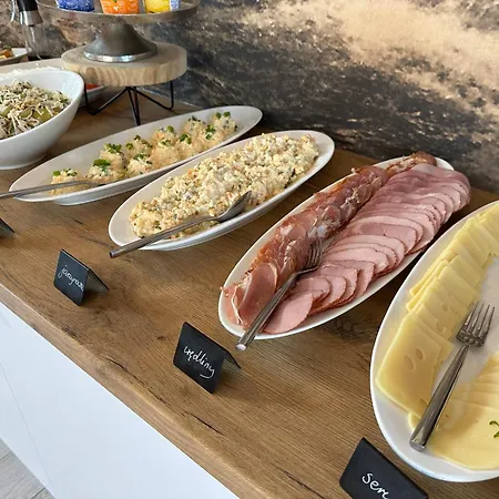 Dalba Przy Samej Plazy Bed & Breakfast 3*