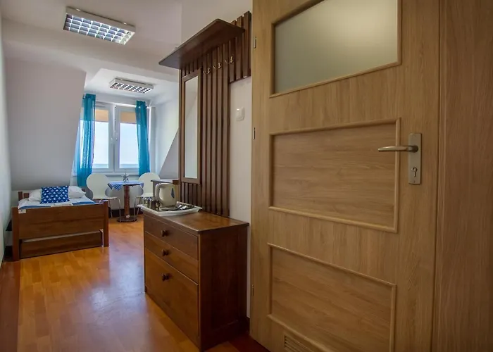 Dalba Przy Samej Plazy 3* كرينيتا مورسكا