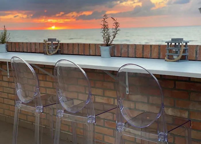 فندق مبيت وإفطار Dalba Przy Samej Plazy كرينيتا مورسكا