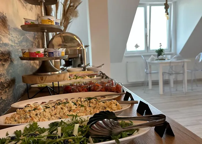 فندق مبيت وإفطار Dalba Przy Samej Plazy 3*